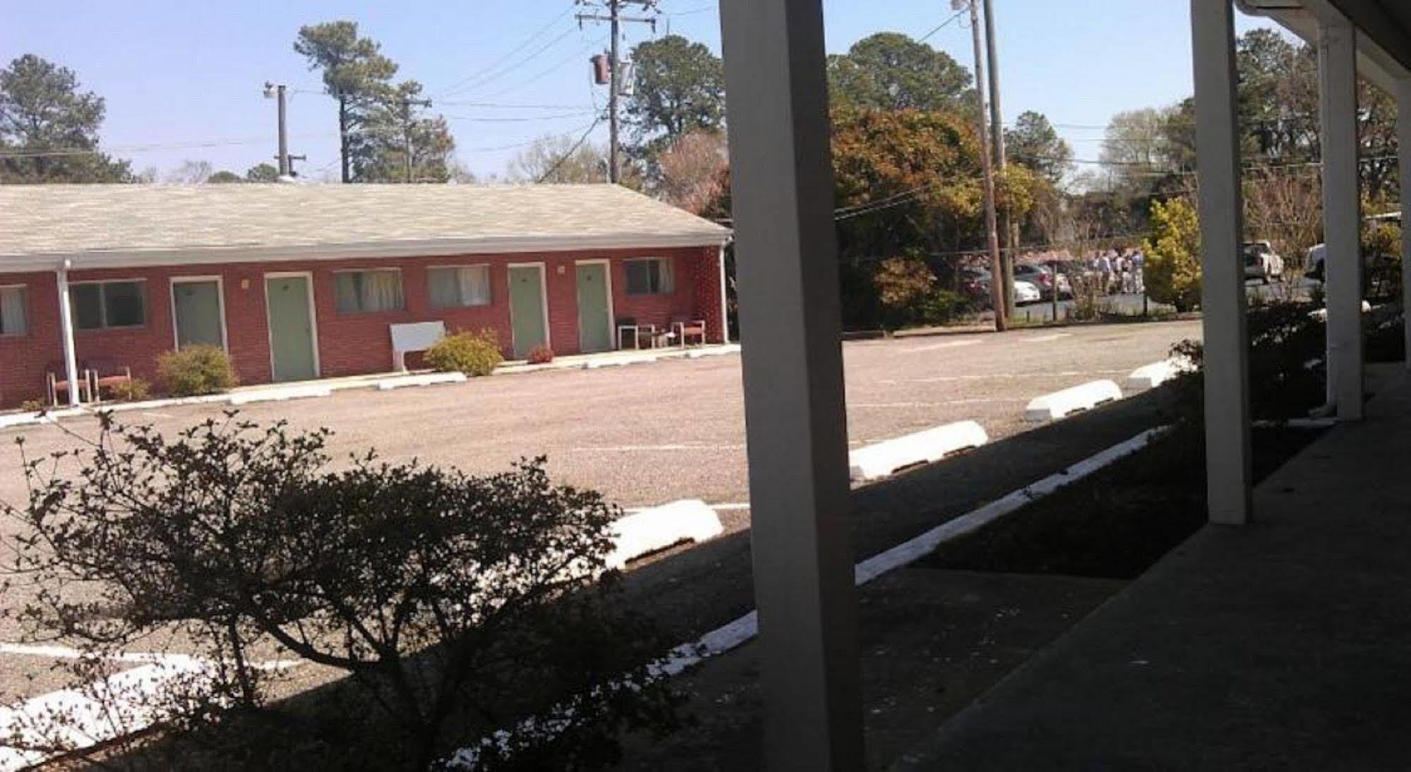 Bassett Motel Williamsburg Zewnętrze zdjęcie